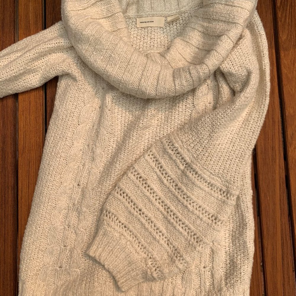 ANTHRO Sleeping On Snow Cream Turtleneck